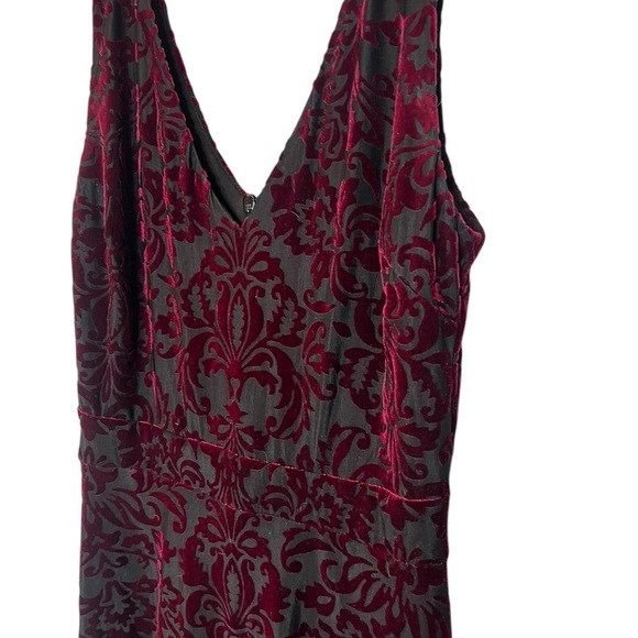Aqua Red & Black Velvet Fit & Flare Dress – Bloomingdale’s – Size Small - Picture 3 of 9
